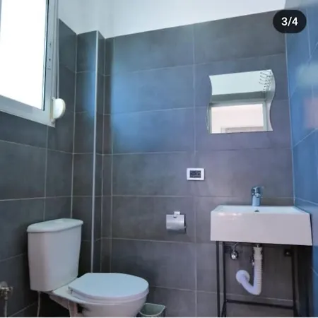 Leon Bed and Breakfast 3*