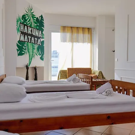 Couette-café Leon Saranda