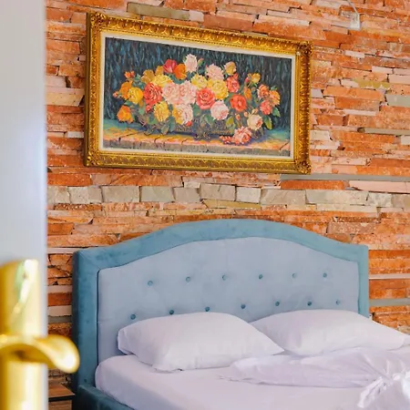 Leon Bed and Breakfast