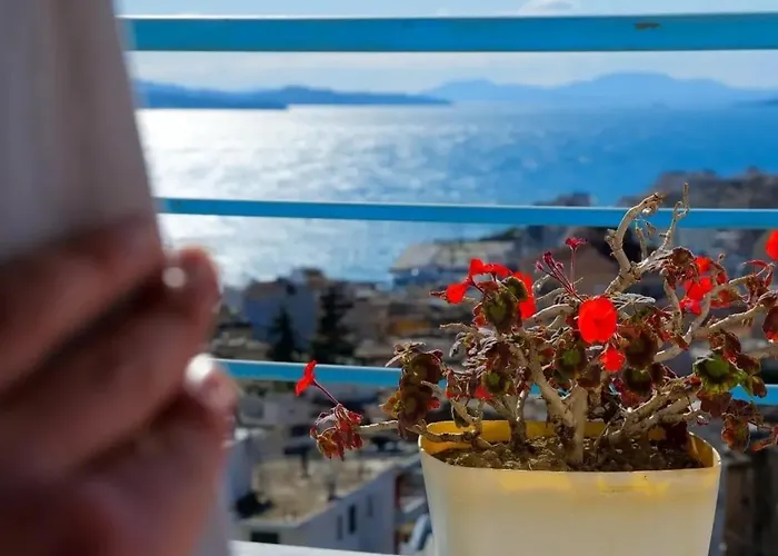 Leon Couette-café 3*