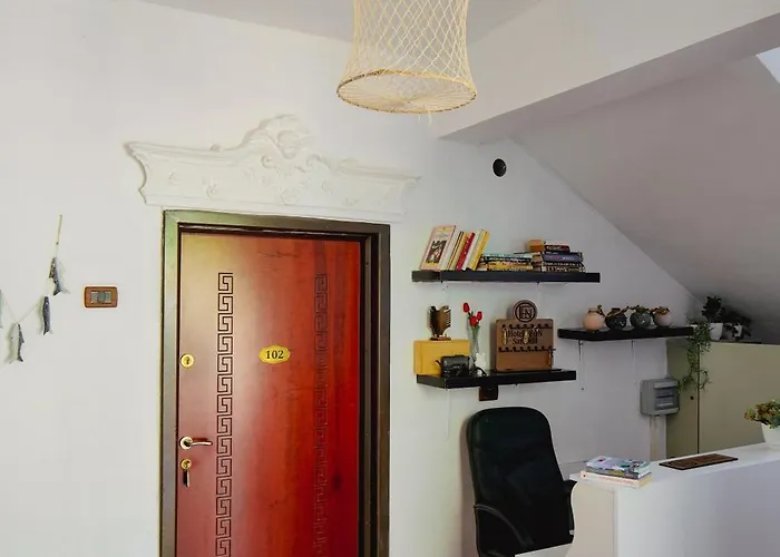 Leon Couette-café 3*