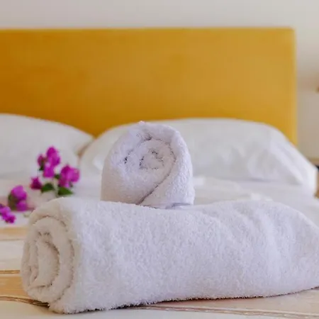 Leon Bed & Breakfast Sarande