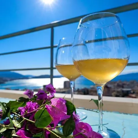 Leon Bed & Breakfast Sarande