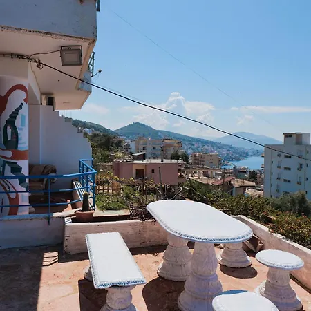 Leon * Sarande