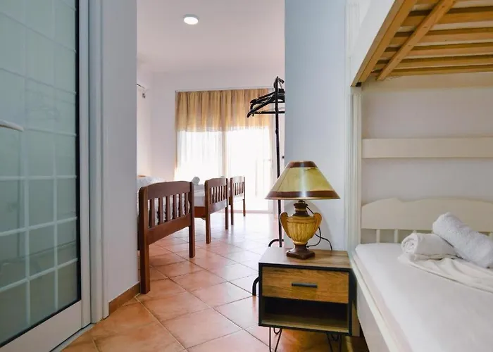 Leon Alojamento de Acomodação e Pequeno-almoço